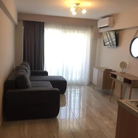 Thomas & 2 Паралия-Катерини