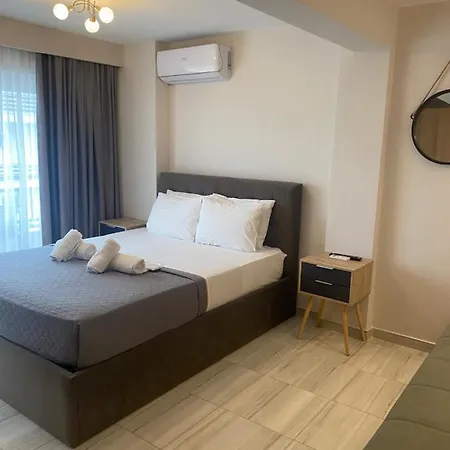 Thomas & 2 Apartamento