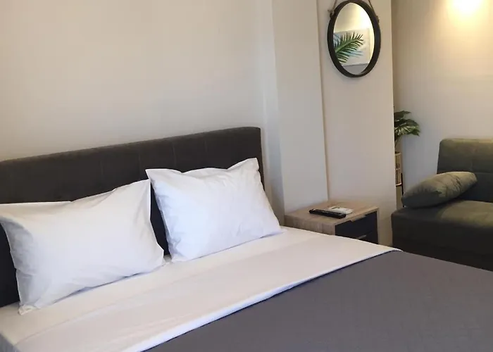 Thomas & 2 Apartament