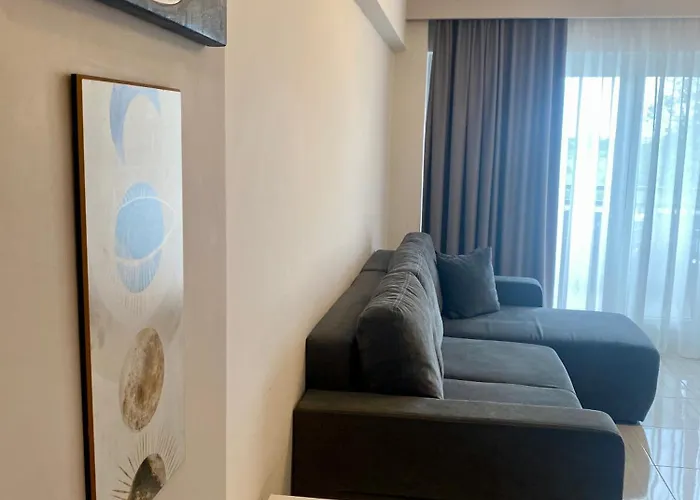 Thomas & 2 Apartament